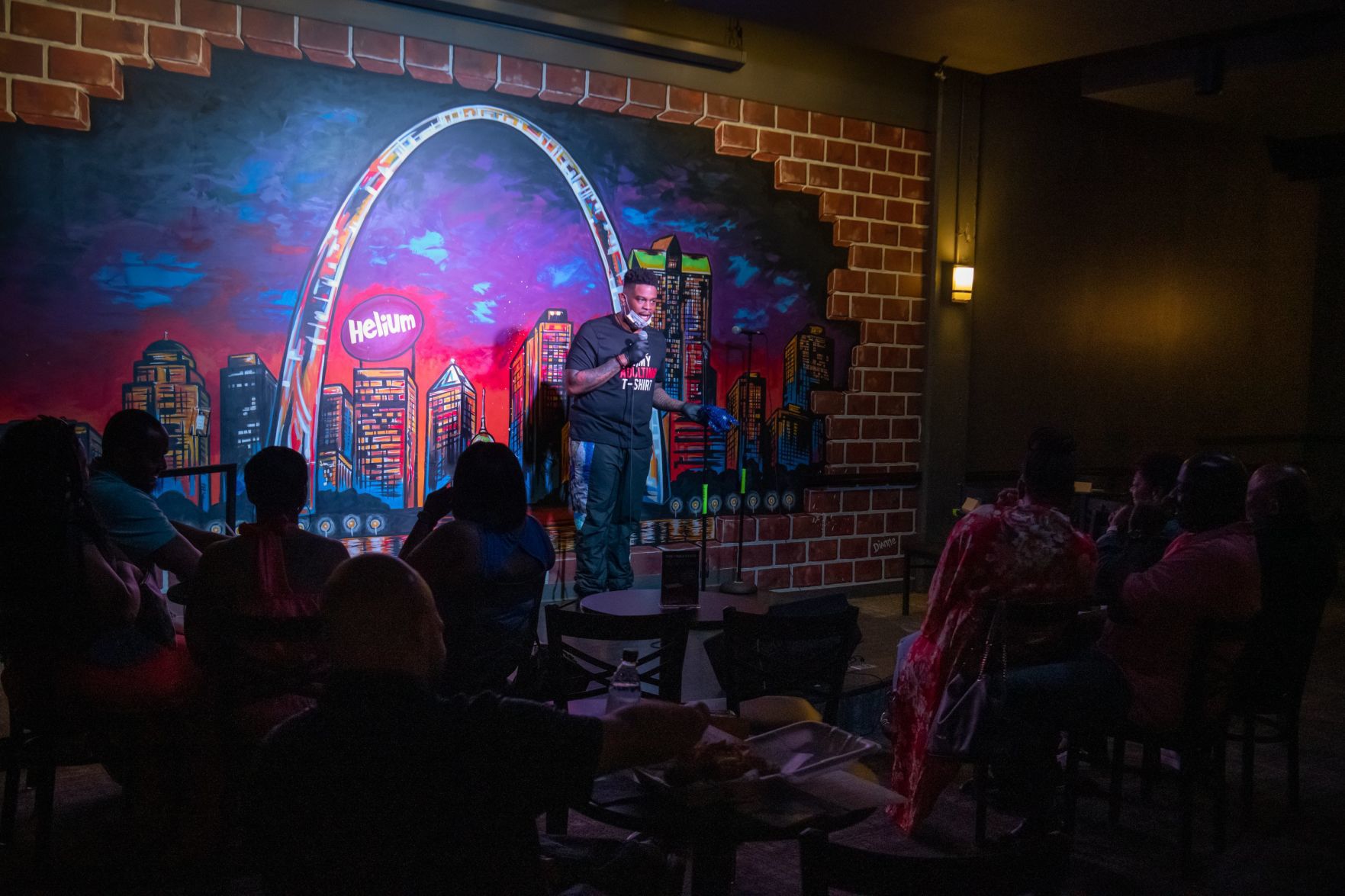 Helium Comedy Club reopens at St. Louis Galleria